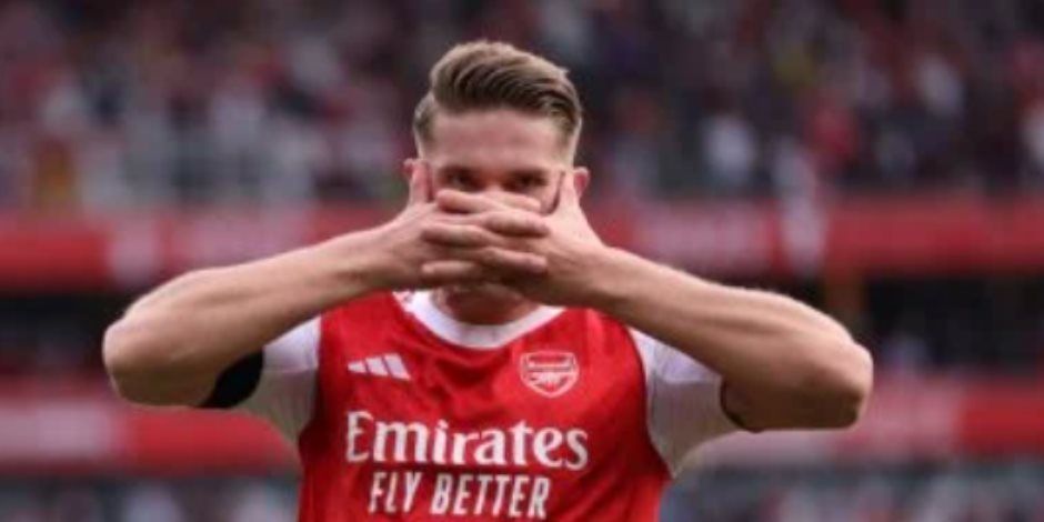 مباشر حفل الكرة الذهبية.. جيوكيريس أفضل مهاجم فى العالم 2025