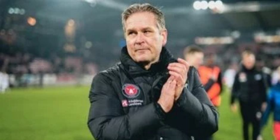 بشكل رسمي .. الأهلي يتعاقد مع الدنماركي توماسبرج والمدرب يصل القاهرة الأربعاء