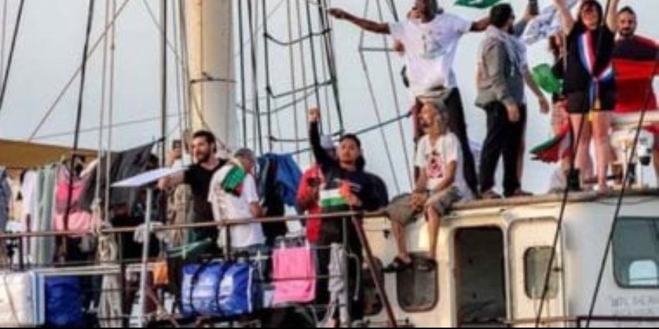 الشرطة الإسرائيلية تحتجز مشاركين بأسطول الصمود وتنقلهم إلى مصلحة السجون