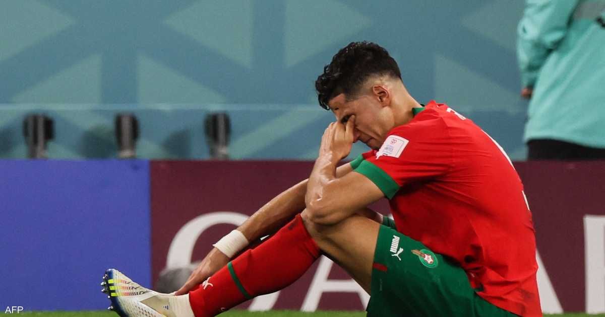 العالم اليوم - في المطار.. "هجوم مفاجئ" على نجم منتخب المغرب