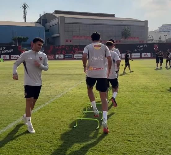 توروب يقود المران الأول مع الأهلى فى ملعب التتش بحضور معاونيه.. صور