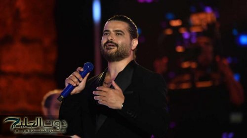 ناصيف زيتون يشوّق جمهوره لحفل الميلاد