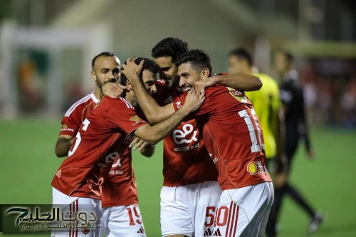 "عملاق فرنسا" يطلب التعاقد مع لاعب الأهلي بـ4 مليون دولار.. وقرار مفاجئ من الخطيب
