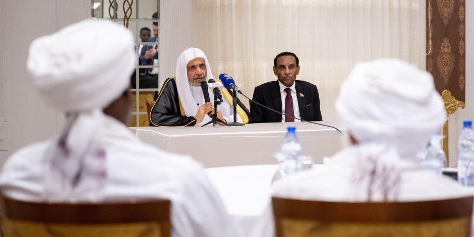 الأمين العام لرابطة العالم الإسلامي يلتقي علماء جمهورية السودان
