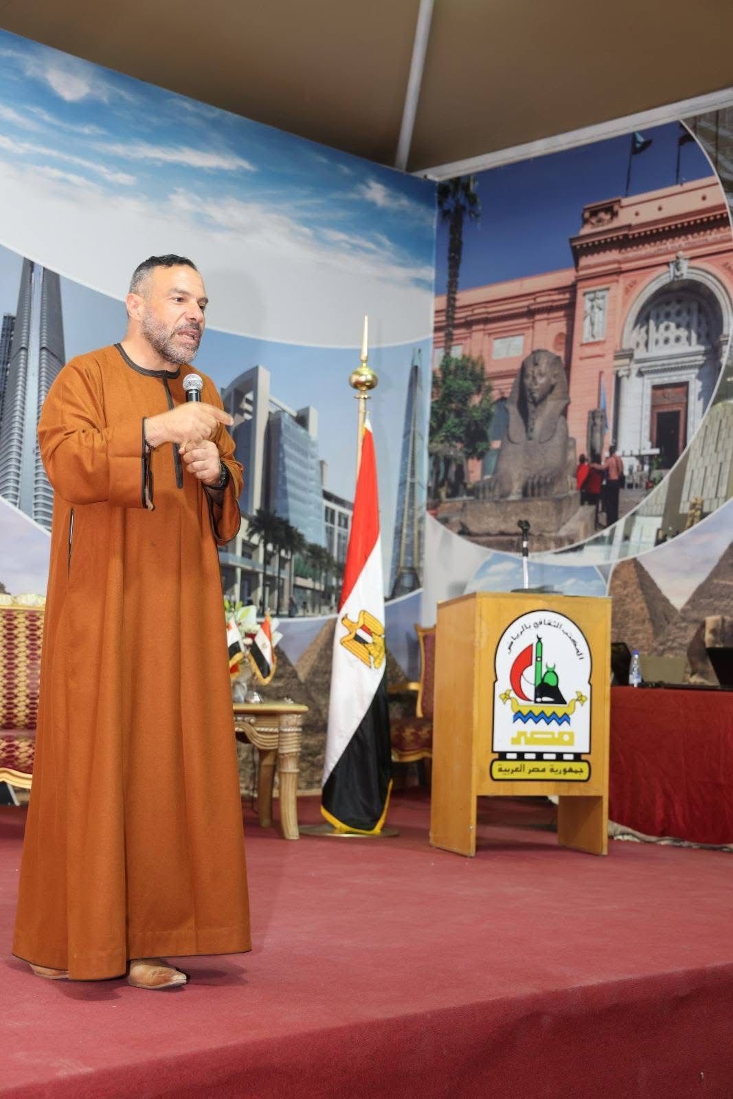 المصريون يحتفلون في السعودية بالتزامن مع افتتاح المتحف المصرى الكبير.. صور