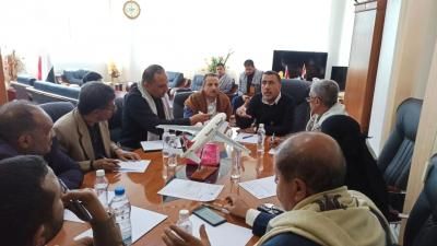 أخبار اليمن : صنعاء تقف أمام حريق حافلة النقل في أبين