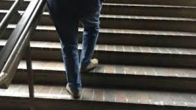 أخبار اليمن : 5 فوائد صحية لصعود الدرج يومياً