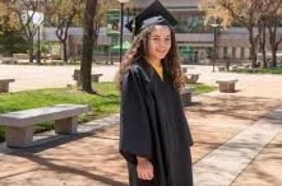 أخبار اليمن : تبلغ 12 عاماً... أصغر خرّيجة ثانوية عامة