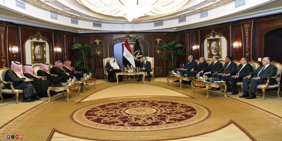 محمود توفيق يبحث مع وزير الحج والعمرة السعودي أوجه التعاون بين البلدين