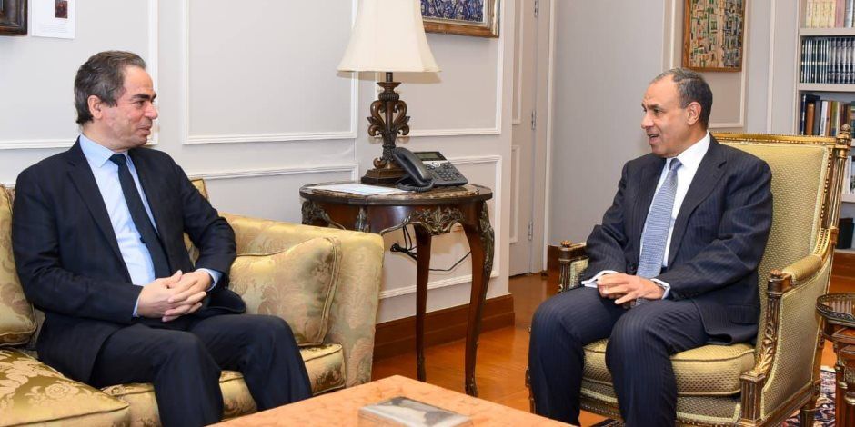 وزير الخارجية يستقبل رئيس الهيئة الوطنية للإعلام ومذيعي التليفزيون المصري