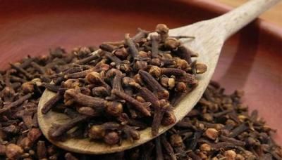 دور القرنفل في تحسين ضغط الدم