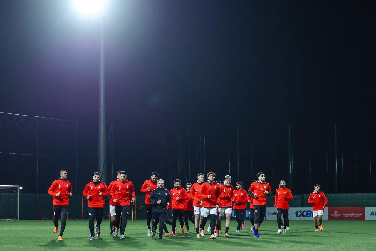 منتخب مصر يختتم تدريباته استعدادا لمواجهة زيمبابوى غدا.. صور