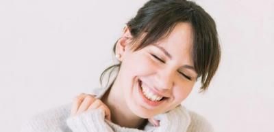 العلاج بالضحك يوازي الرياضة!