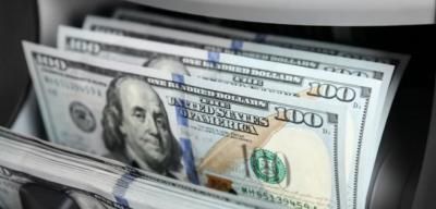 الدولار.. أسوأ أداء سنوي منذ 2003