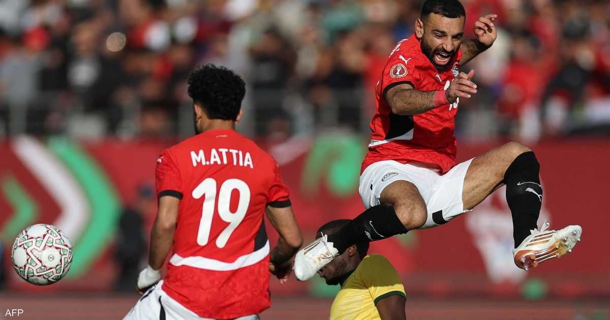 العالم اليوم - مصر تعبر جنوب أفريقيا بصعوبة وتعتلي صدارة المجموعة