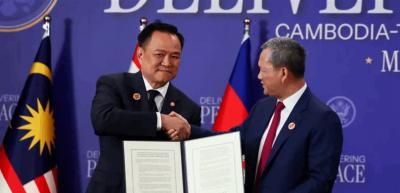 تايلاند وكمبوديا توقعان اتفاقاً لوقف النار