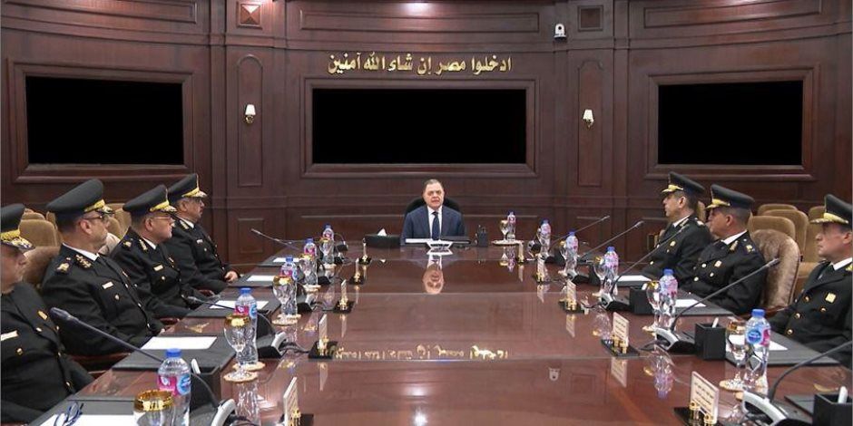 وزير الداخلية يؤكد الجاهزية الكاملة للعناصر الشرطية لتأمين احتفالات الكريسماس والتوسع في الاستعانة بالشرطة النسائية