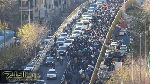 هجوم على مبنى حكومي بفَسا وسط احتجاجات إيران