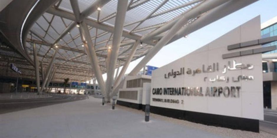 مد العمل بتأشيرة الدخول الاضطرارية مجاناً للوافدين جواً إلى مطاري الأقصر وأسوان