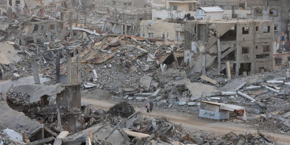 خبير: إسرائيل تصر على تهجير سكان غزة بمنع المساعدات وحظر المنظمات الإنسانية