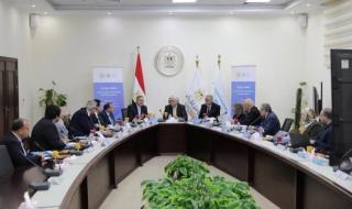 وزير التعليم العالي يترأس جلسة حوارية لمناقشة اللائحة الداخلية لجامعة بنها الأهلية