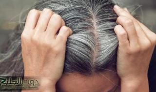 بديل طبيعي للصبغات… مكون واحد قد يساعد على تقليل ظهور الشعر الأبيض مع الاستمرار