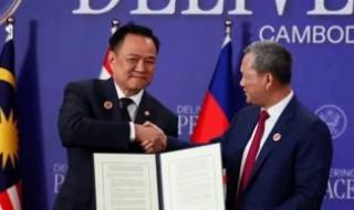 تايلاند وكمبوديا توقعان اتفاقاً لوقف النار