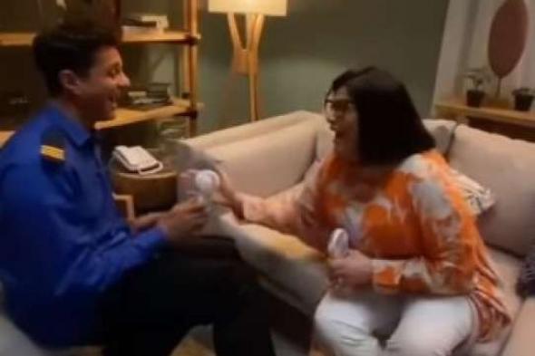 شاهد.. أحمد الفيشاوى ينشر فيديو على انستجرام مع بدرية طلبة