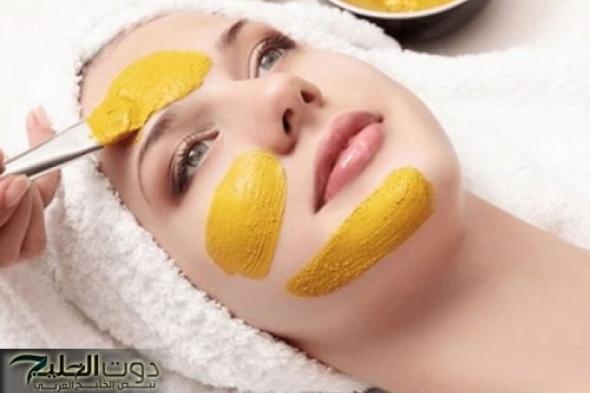 «اغلى من الذهب..» ماسك الذهبي لتفتيح البشرة 10 درجات اكثر بطريقة طبيعية وامنه 100% بدون تكاليف نهائيا.. فايتك كتير لو لسه ما عرفتيش..!!