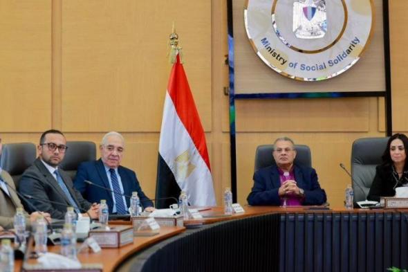 وزيرة التضامن الاجتماعي تلتقي رئيس الطائفة الإنجيلية ووفد من التحالف الوطني للعمل الأهلي التنموي