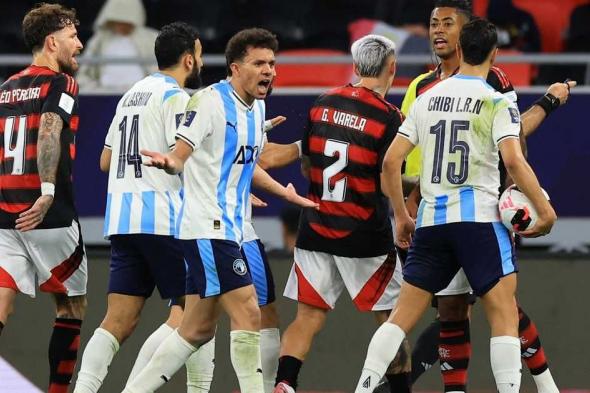 العالم اليوم - فلامنغو يهزم بيراميدز بسلاح الرأسيات.. ويقابل سان جيرمان